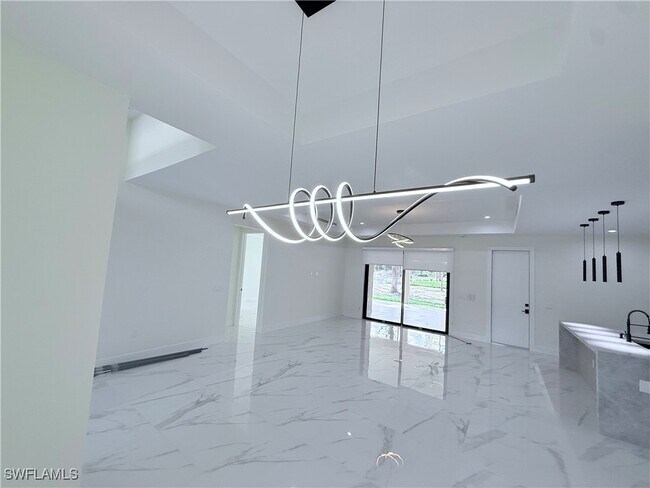 Building Photo - 1821 Desoto Blvd N