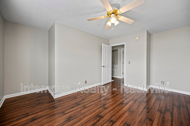 Building Photo - 415 Shoshone Pl
