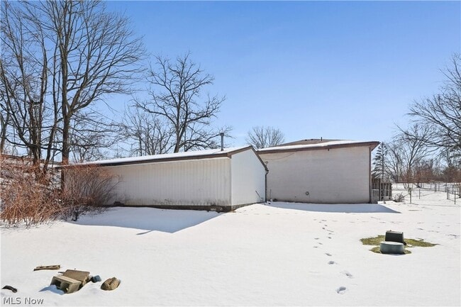 Building Photo - 12447 Cleveland Ave NW