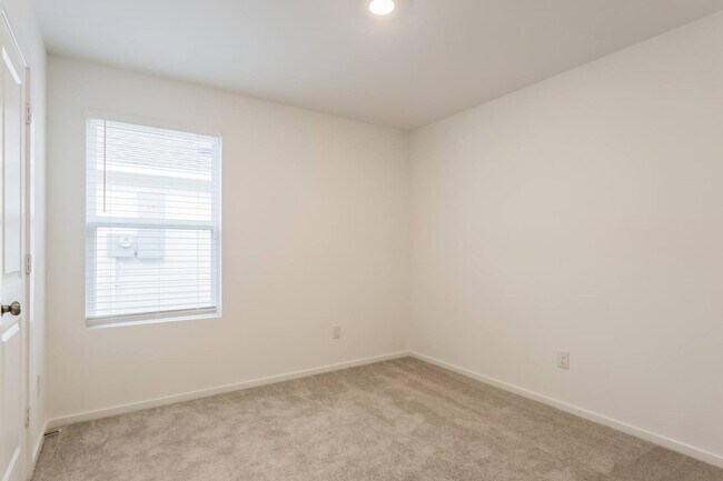 Building Photo - 15250 Abella Dr