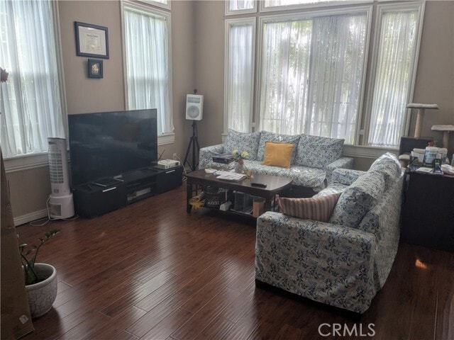 Building Photo - 820 N Justin Pl