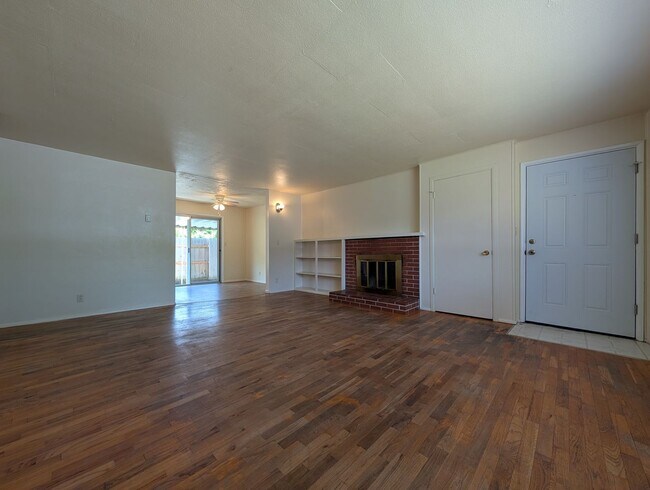 Building Photo - Ranch Style 3-Bedroom, 1-Bath Home In East Eugene!