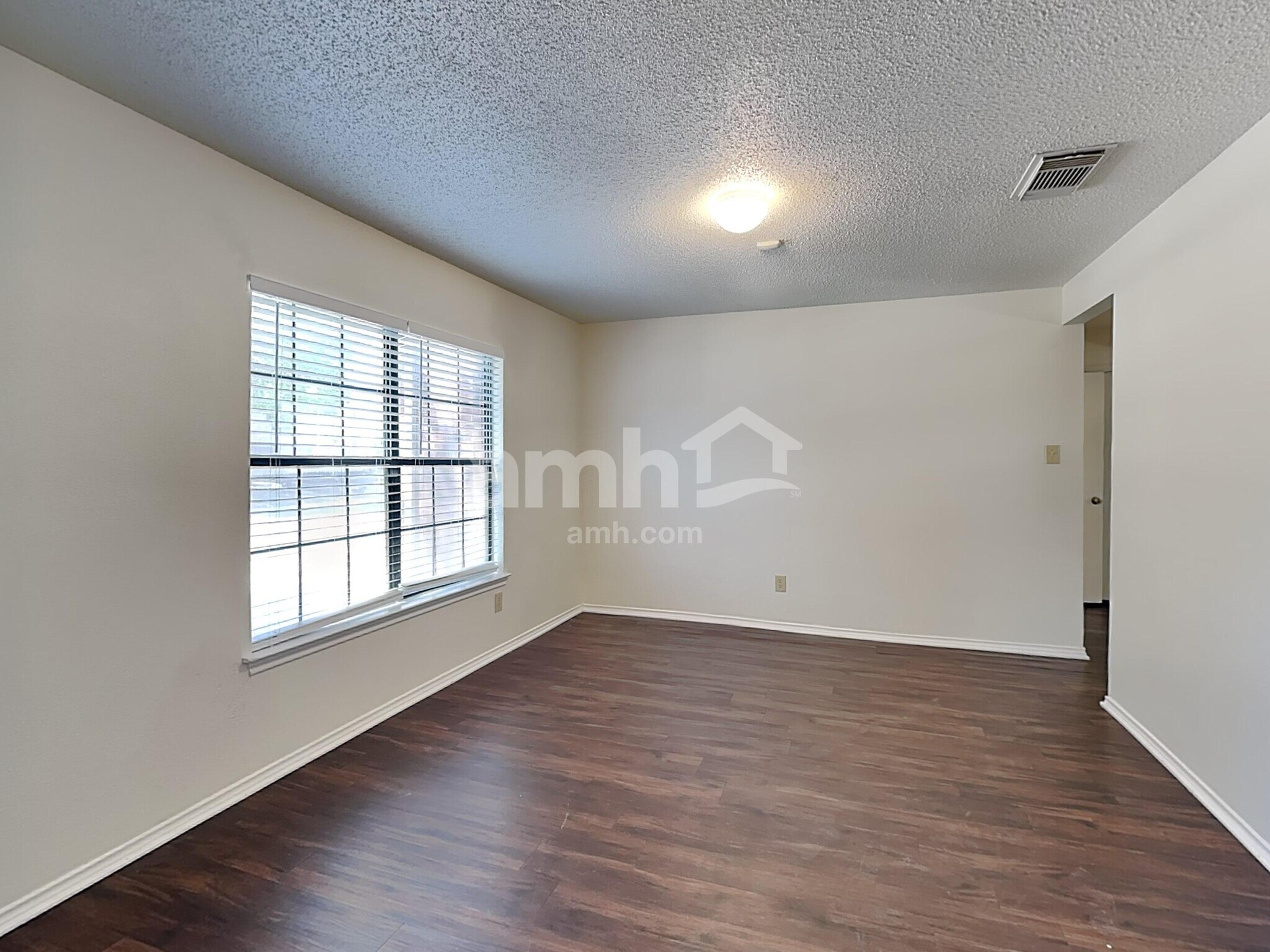 Building Photo - 8334 Tavern Pt