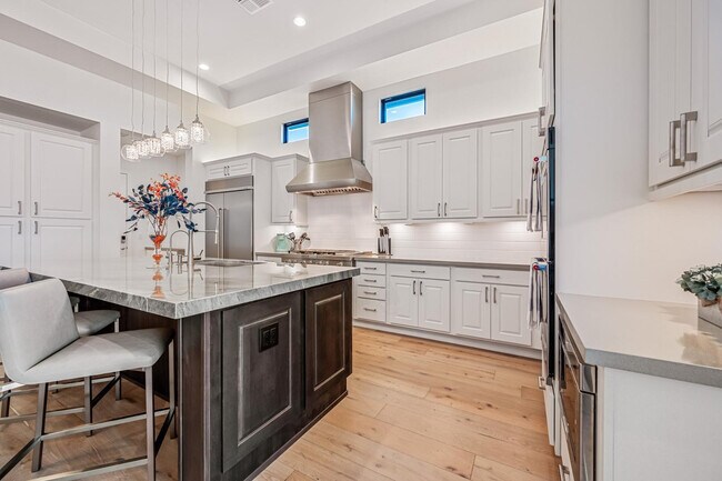 Building Photo - 12378 E Troon Vis Dr