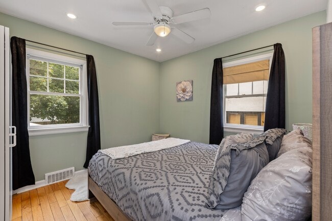 Building Photo - 1411 W Fort St