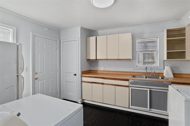 Building Photo - 219 E Slattery Blvd