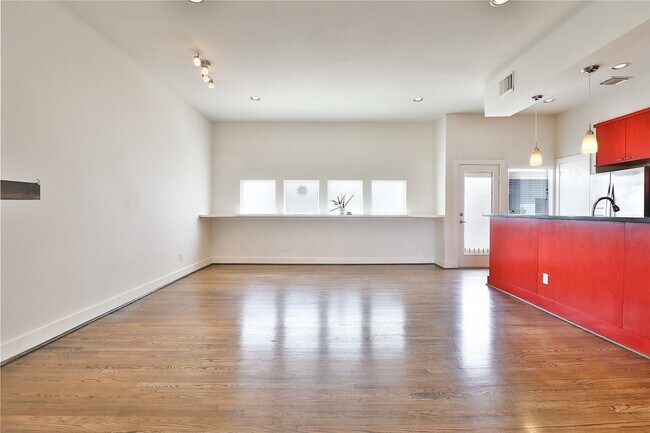 Building Photo - 4706 Austin St