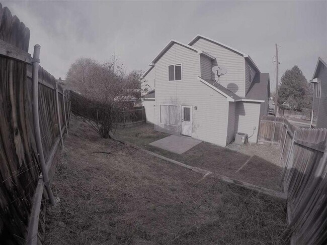 Building Photo - 3601-3603 W Dill Dr