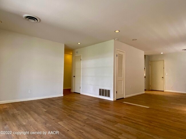 Building Photo - 4109 Tucson Dr