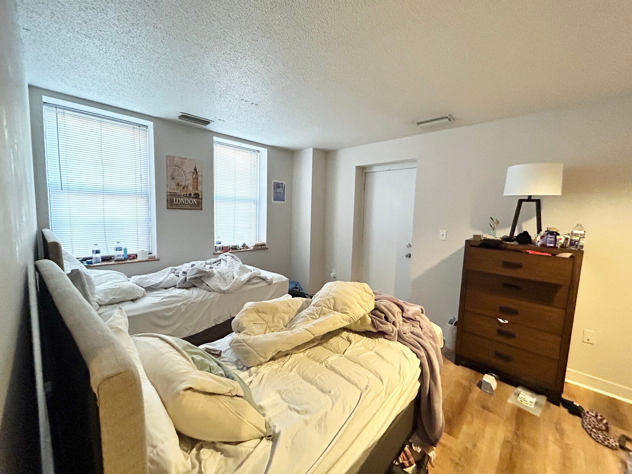 Building Photo - 71 Gainsborough St