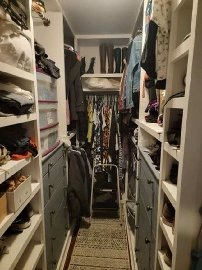 Building Photo - 230 Settlers Pass