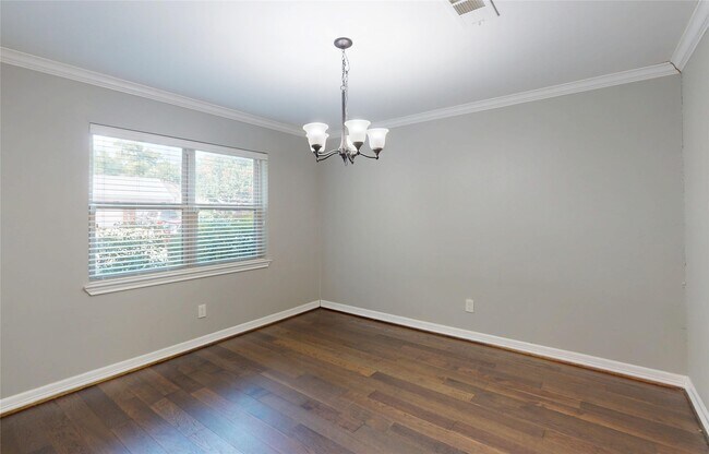 Building Photo - 5850 Braesheather Dr