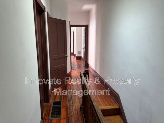 Building Photo - 4416 Locust St