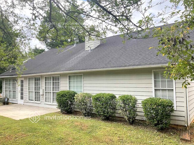 Building Photo - 1679 Crestfield Ln NW