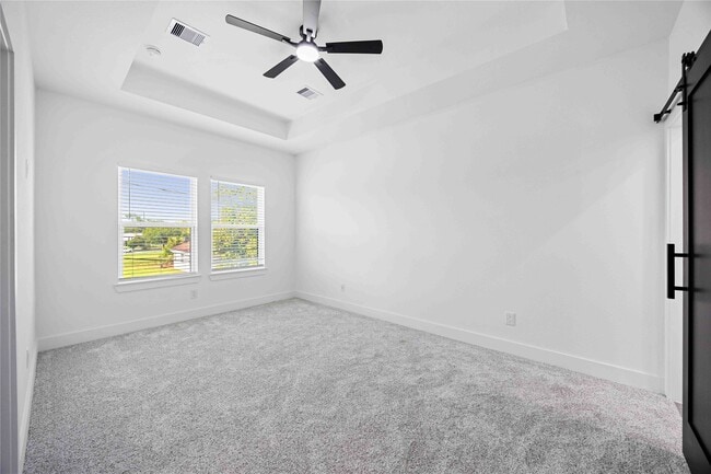 Building Photo - 4125 Shelby Cir