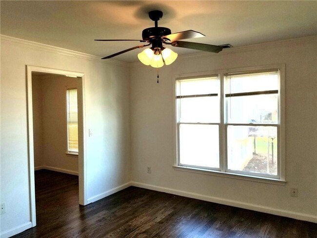 Building Photo - 3306 Chastain Ridge Dr