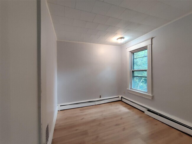 Building Photo - 85 N Hamilton St