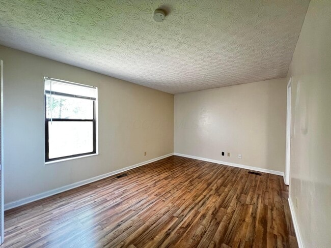 Building Photo - 2470 Dunsworth Dr