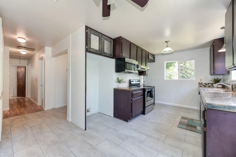 Building Photo - 6273 Dolly Varden Ln