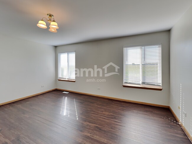 Building Photo - 20501 Kingsbrook Drive