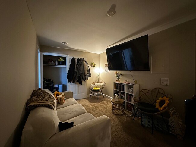 Building Photo - One Bedroom Apartment | Historic Bethlehem