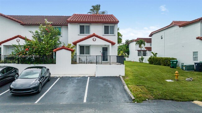Building Photo - 8411 SW 208th Terrace