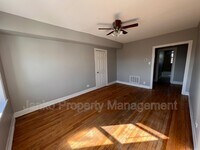 Building Photo - 3725 W Grand Ave