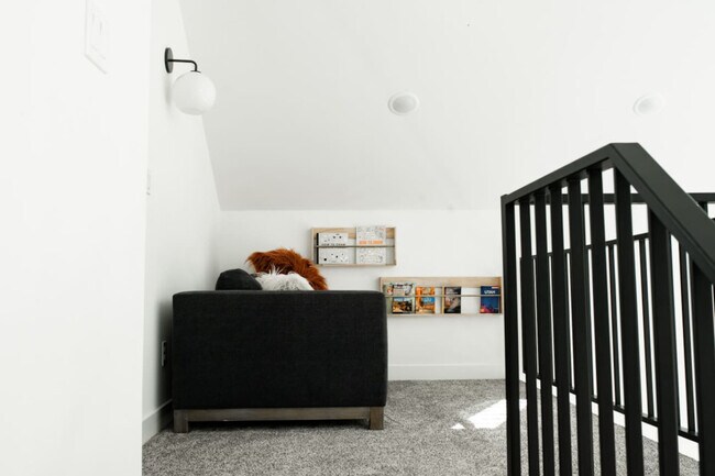 Building Photo - 2387 2500 S