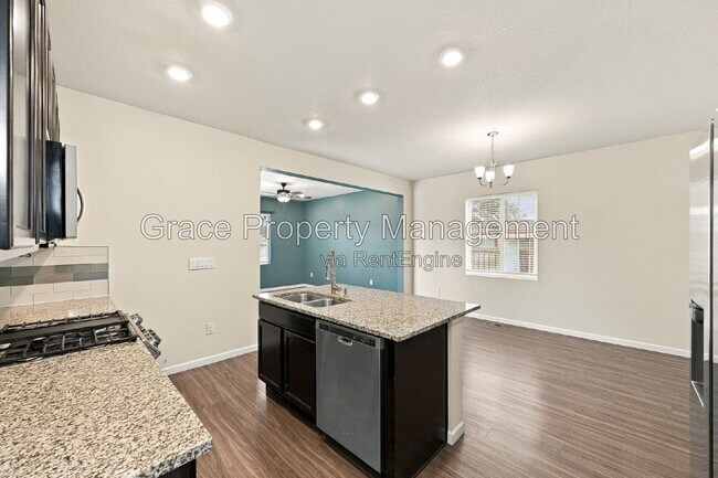 Building Photo - 5332 Blue Lunar Ln