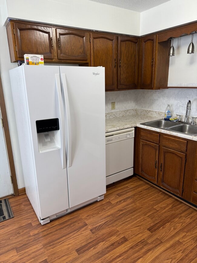 Building Photo - 168 Lyre-Bird Ln