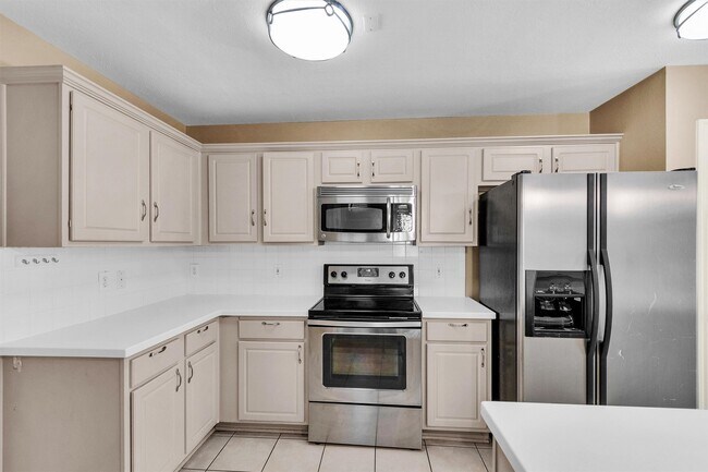 Building Photo - 31 N Walden Elms Cir