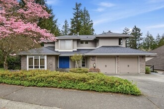 Building Photo - 4Bd/3.5Ba Sammamish House