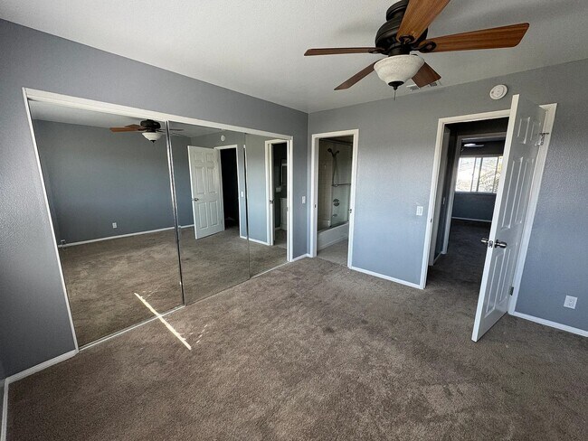 Building Photo - 7033 Marymount Way