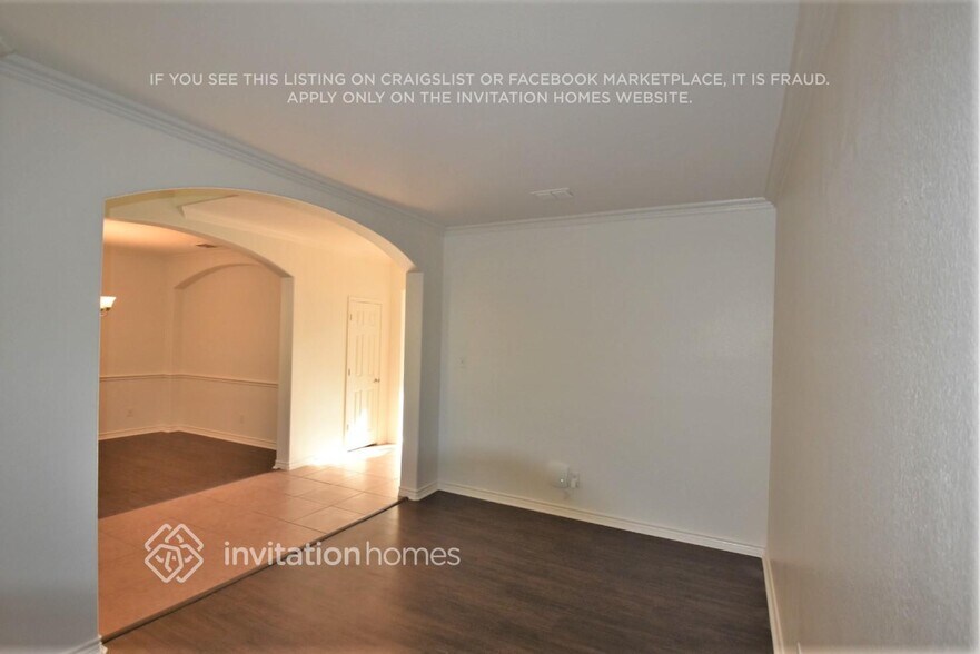 Building Photo - 15676 Sweetpine Ln