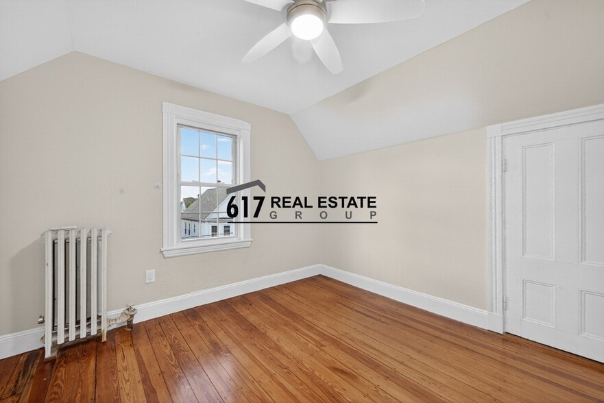 Building Photo - 42 Etna St