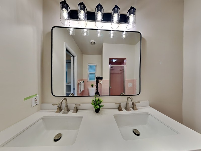 Building Photo - 1112 Chichester St