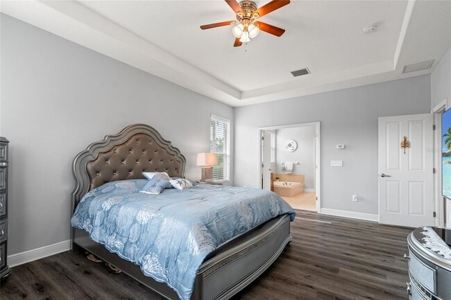 Building Photo - 2330 Nesslewood Dr