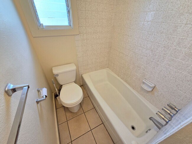 Building Photo - 425 Kawailoa Rd