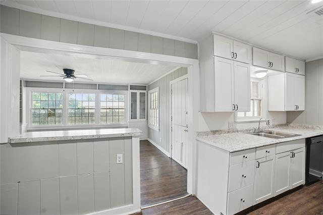 Building Photo - 208 Grace Ln