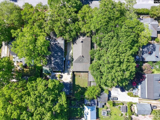 Building Photo - 512 Carrison St