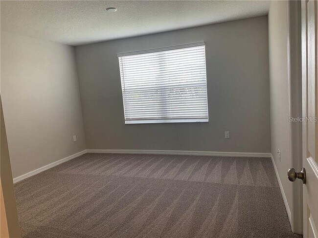 Building Photo - 7042 Grand Elm Dr