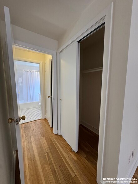 Building Photo - 44 Harvard Ave