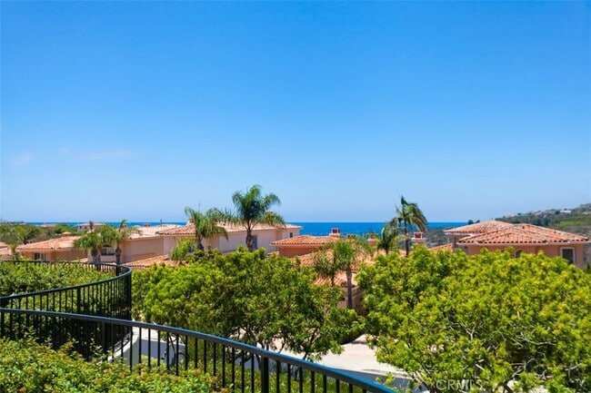 Building Photo - 1 Stone Pine Dr