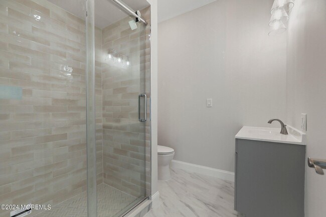 Building Photo - 1419 Joseph St