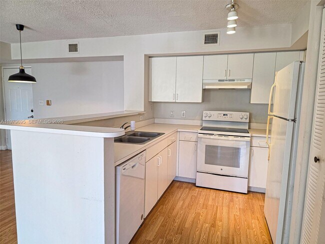 Building Photo - 4350 NW 107th Ave