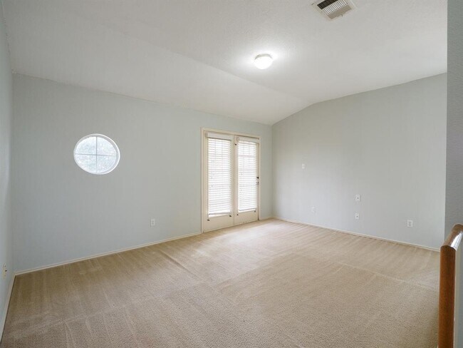 Building Photo - 13504 Richard Nixon St