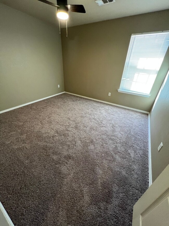 Building Photo - Nice 3 Bed 2 Bath house in new housing division off Northridge Drive