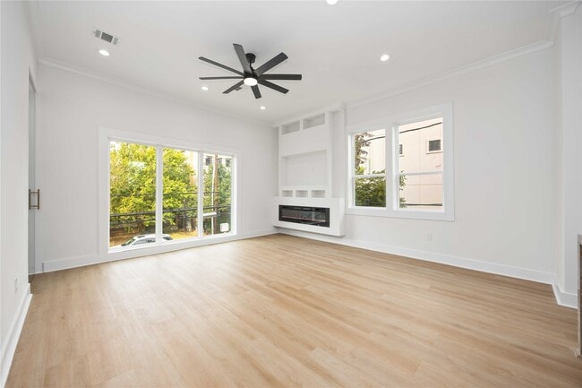 Building Photo - 1413 Stanford St