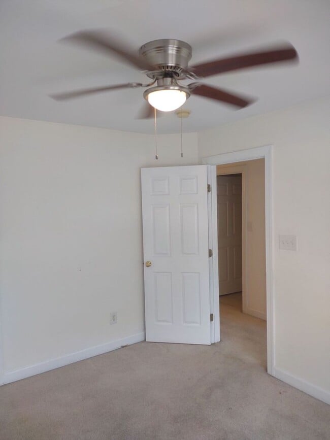 Building Photo - COMING SOON!! Lovely 2 Bedroom House | Gre...