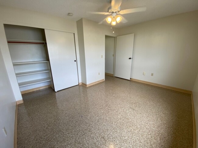 Building Photo - 95-1013 Ainamakua Dr. #73